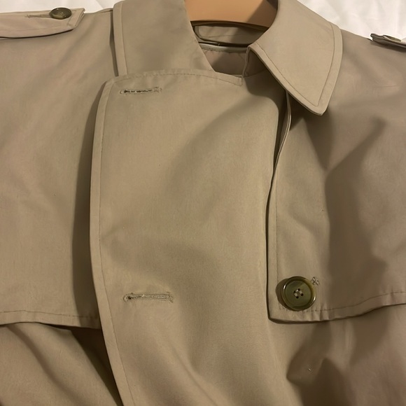 London Fog men’s trench coat! Fully lined (removable) excellent condition Sz 42L - Picture 14 of 14